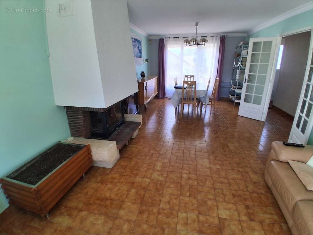 Maison à YERRES