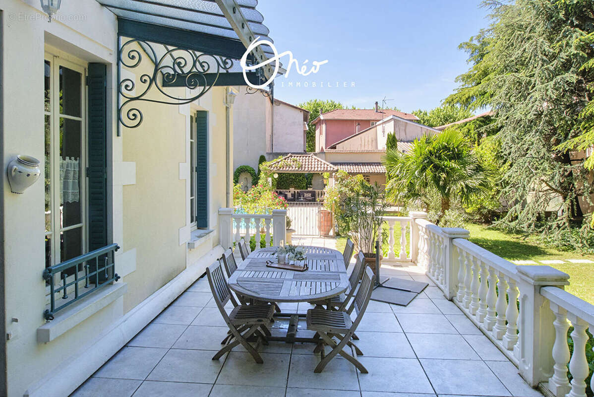 Maison à SAINT-SYMPHORIEN-D'OZON