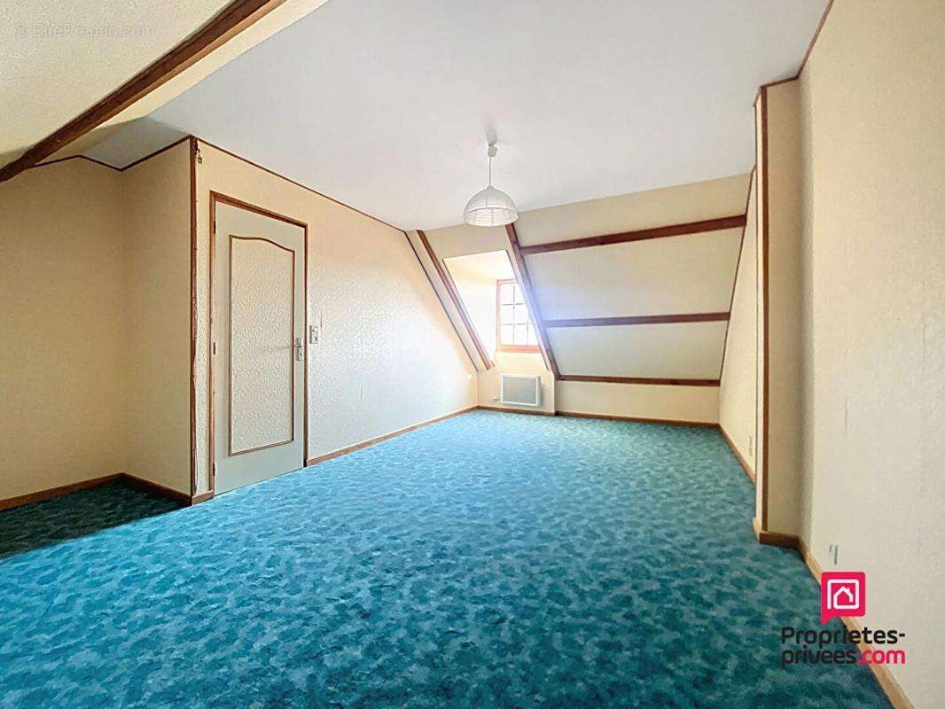 Maison à SAINT-MARTIN-DU-VIEUX-BELLEME