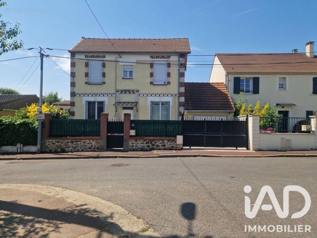 Photo 1 - Maison à EAUBONNE