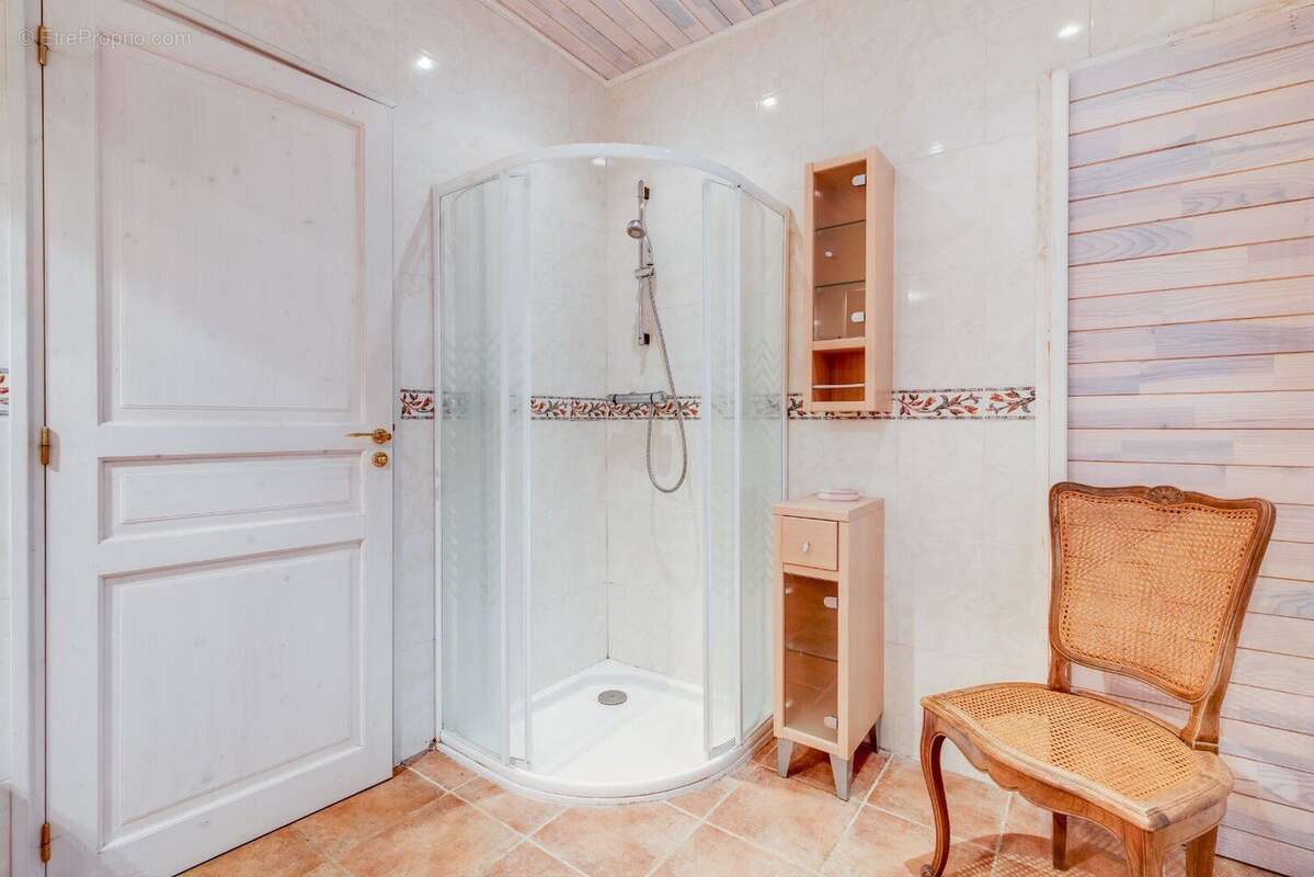 Maison 8 chambres 285m2 avec piscine - photo 18