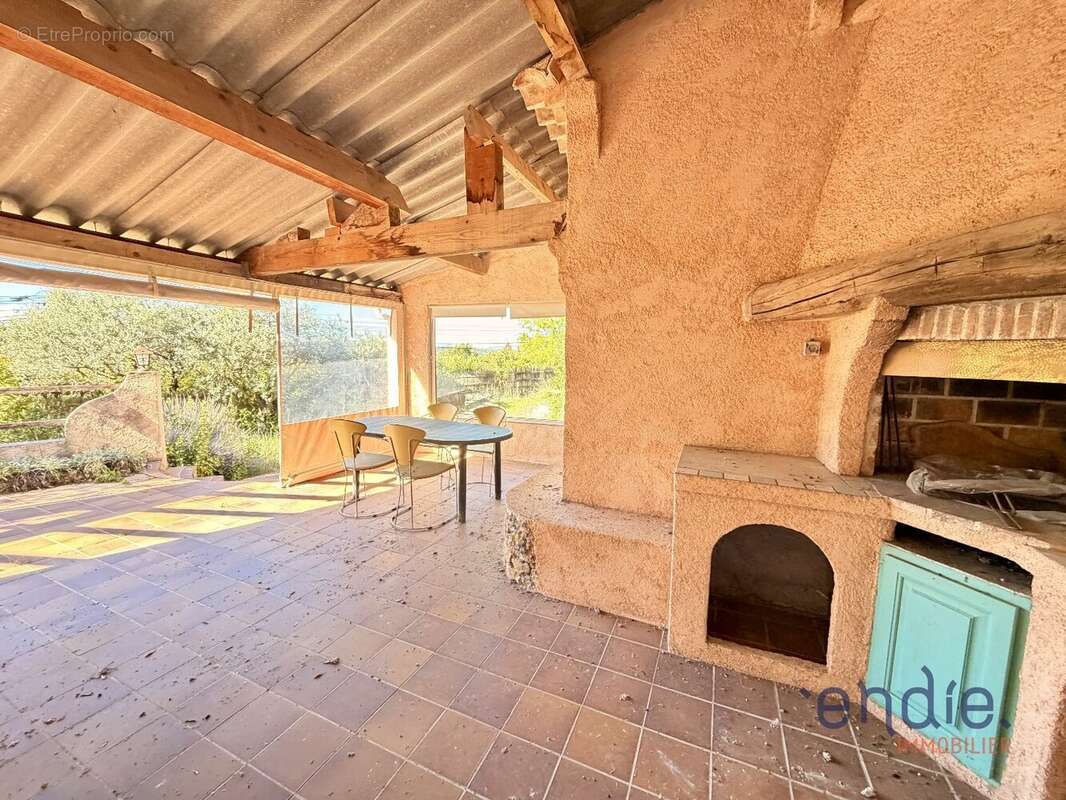 Maison à LORGUES
