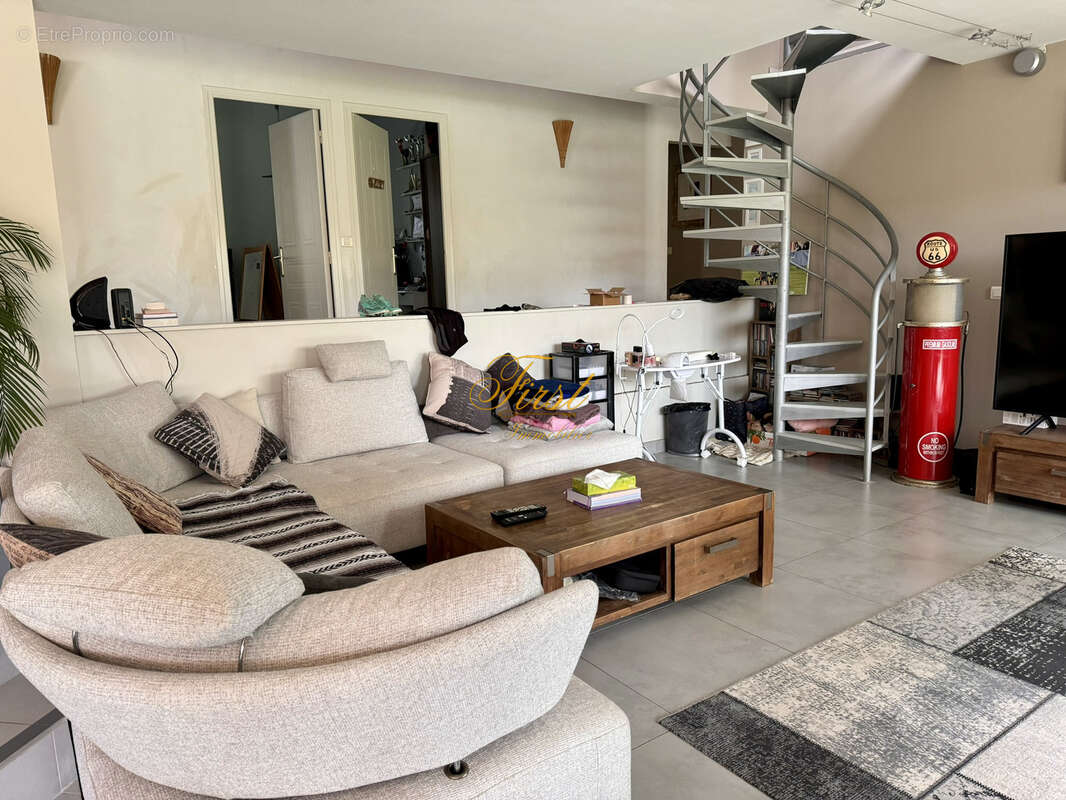 Au calme sans vis à vis, villa de plain pied 168m2 sur une parcelle de 1299 m2 - photo 5