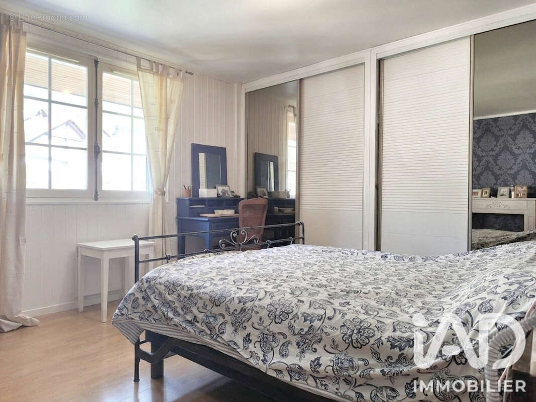 Maison 97 m² à Saint-Pierre-D'albigny  - photo 8