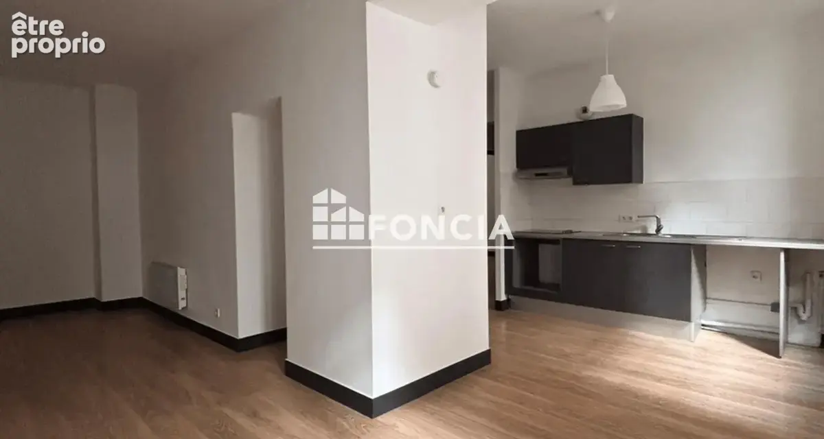 Pézenas – Appartement T3 rénové en plein centre-ville - photo 3