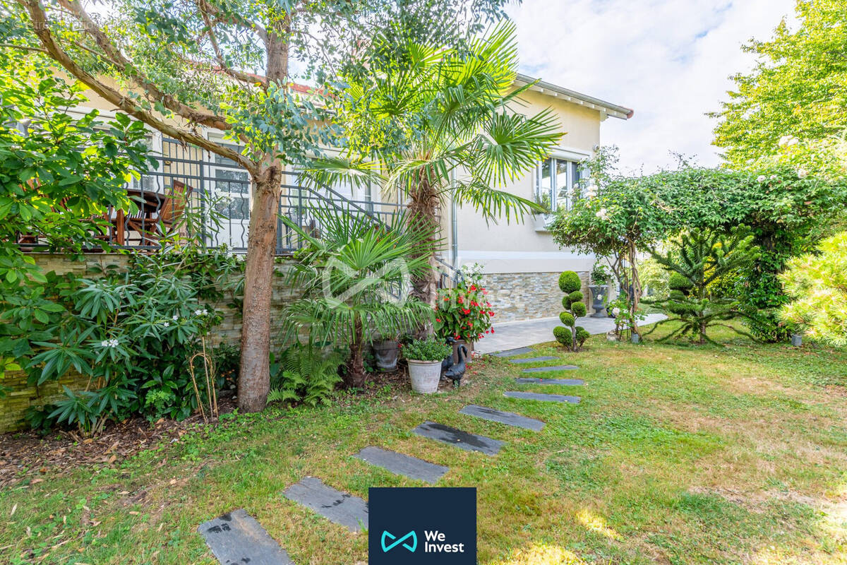 Maison à BAILLY-ROMAINVILLIERS