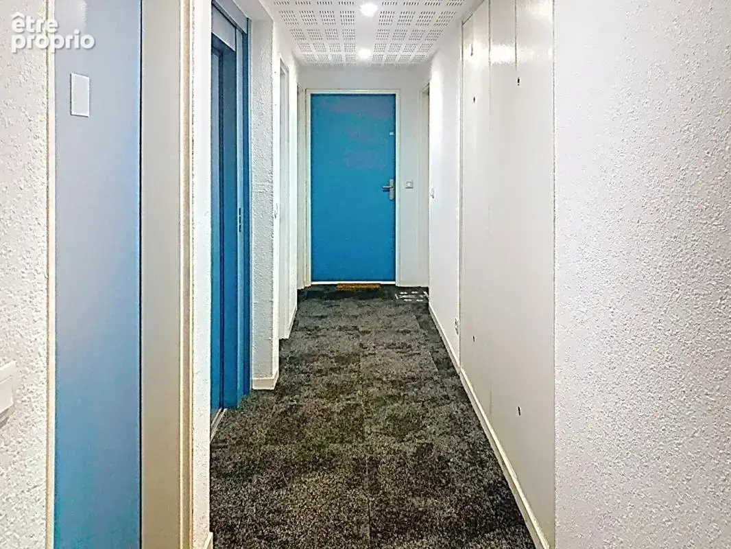 Appartement T3 lumineux avec deux loggias et parking aux Chartrons - photo 14
