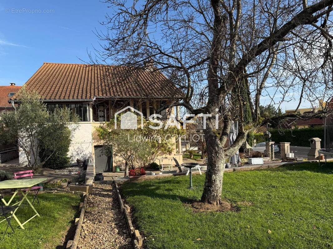 Photo 1 - Maison à MACON