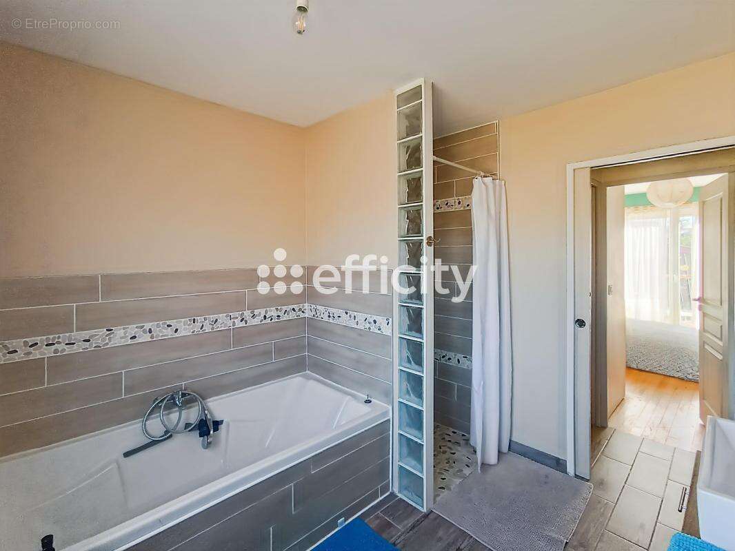 Maison à SAINT-PIERRE-LES-ELBEUF