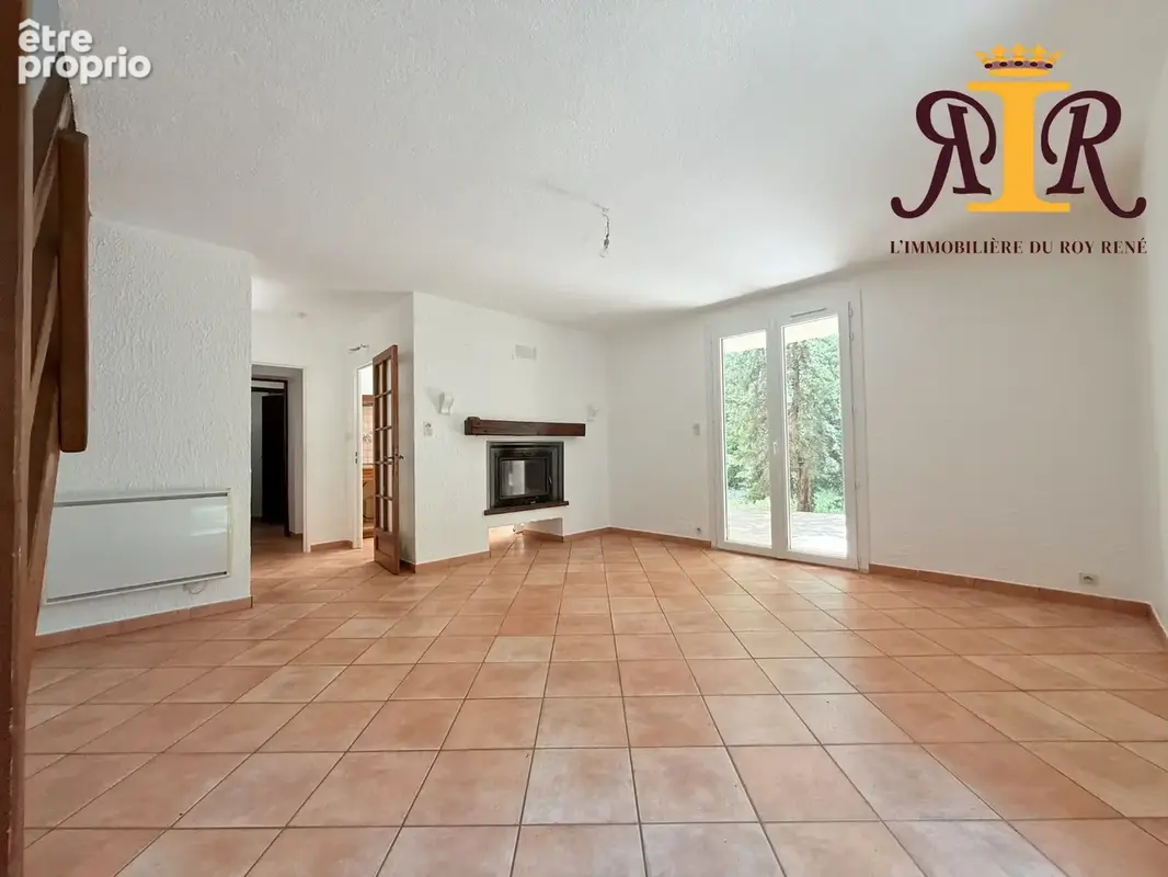Maison 5 pièces 110 m² à vendre à Grambois (84240) - photo 7