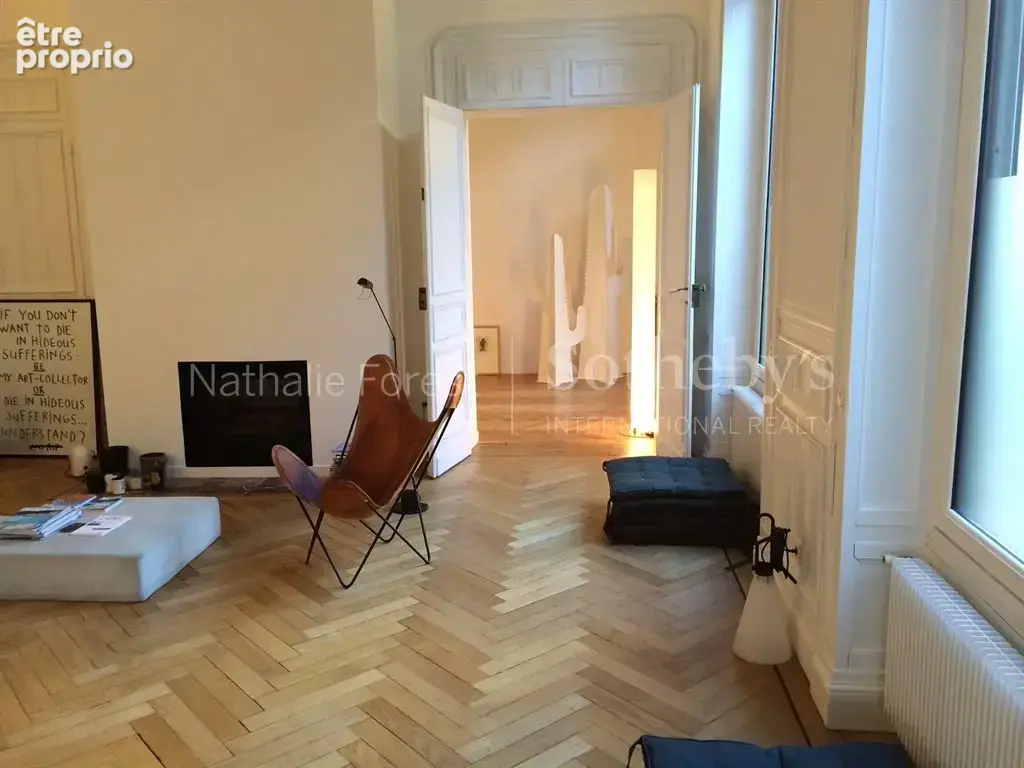 Appartement de caractère -120 m² -Rez-de-jardin d’un hôtel particulier - photo 2