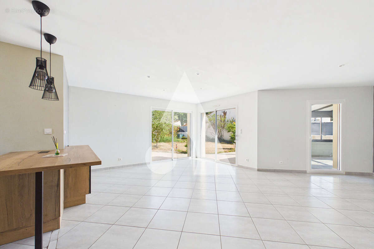 Maison nesmy plain pied - photo 5