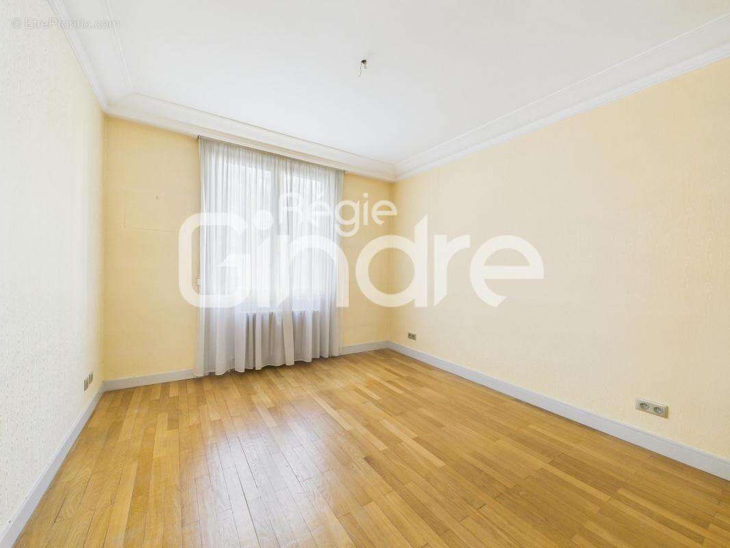 Appartement à LYON-6E