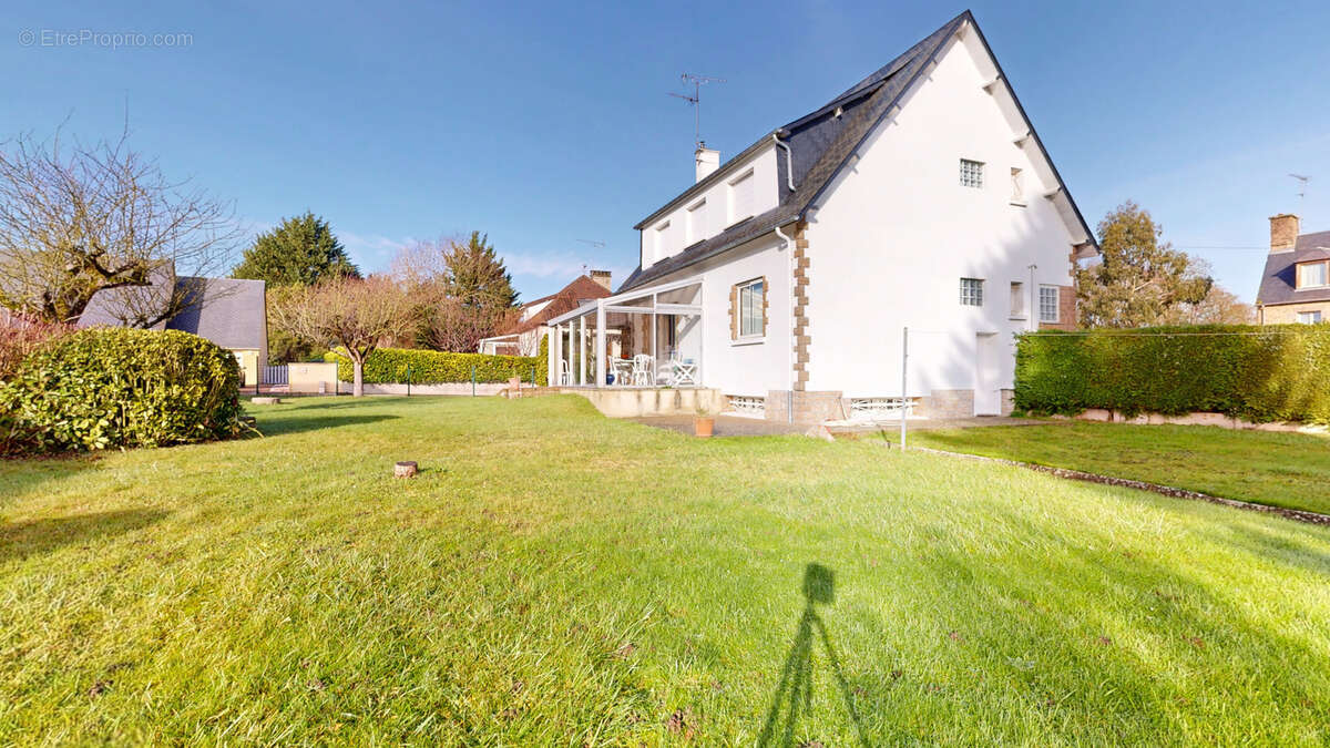 Maison à MARCEY-LES-GREVES