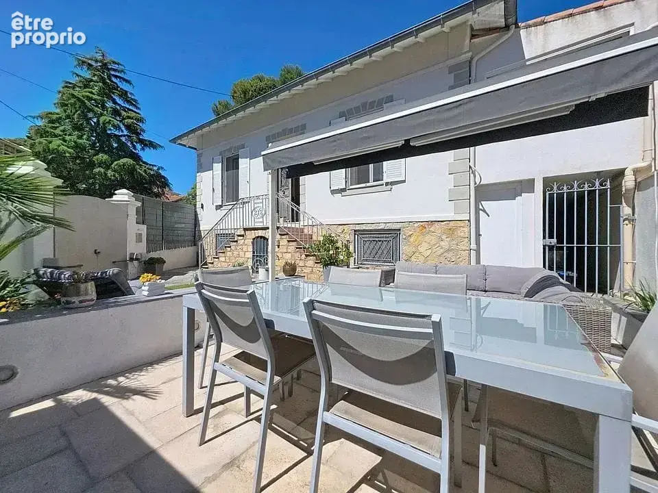 Magnifique maison de ville ,proche commerces et Croisette - 127 m2 habitables - photo 4