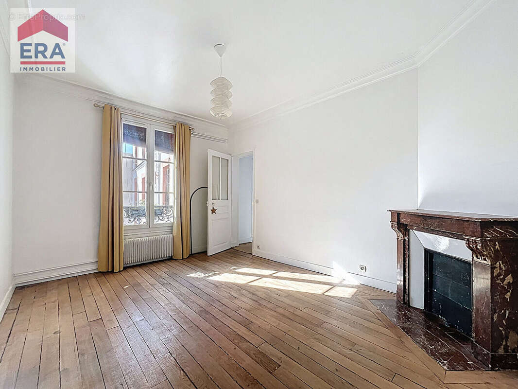 Appartement à IVRY-SUR-SEINE