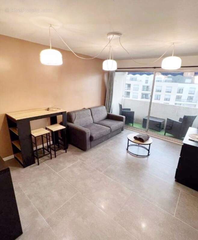 Appartement à COLOMBES