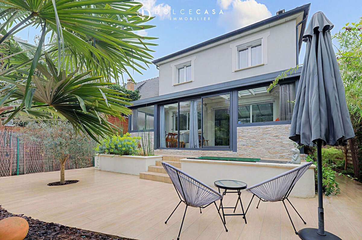 Maison à LE PERREUX-SUR-MARNE