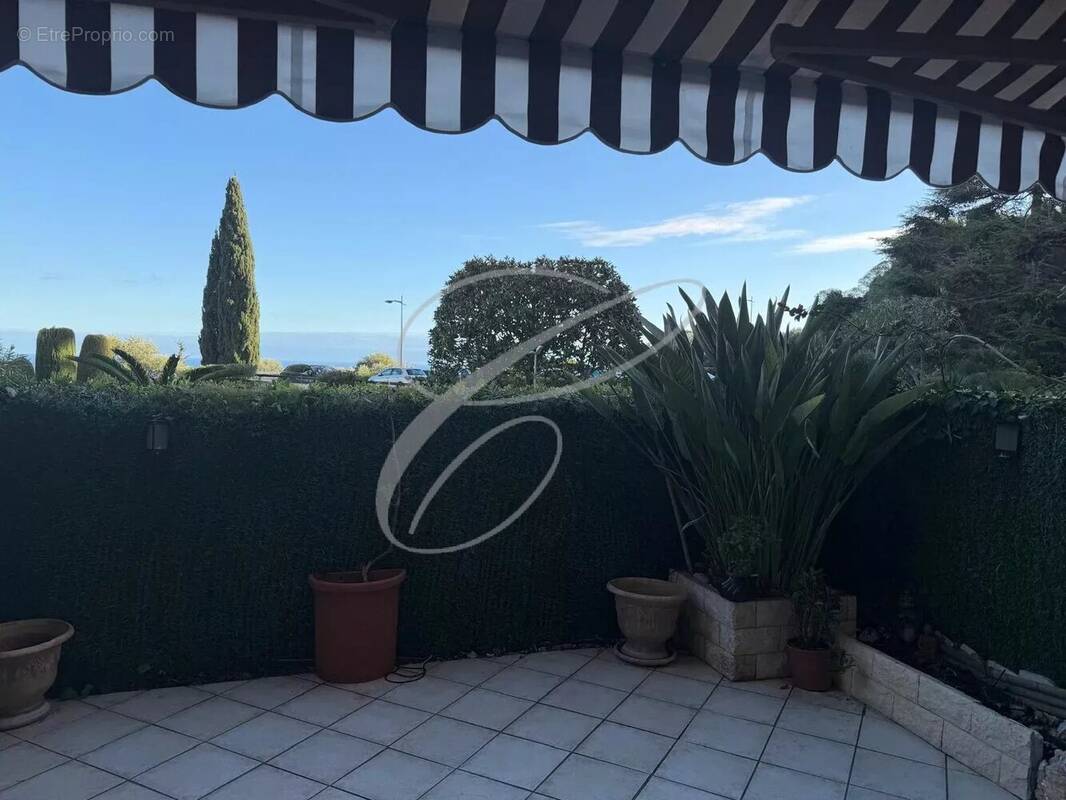 Appartement à ROQUEBRUNE-CAP-MARTIN