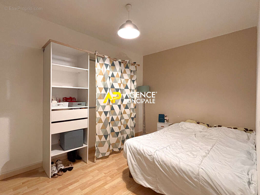 Appartement à SARTROUVILLE