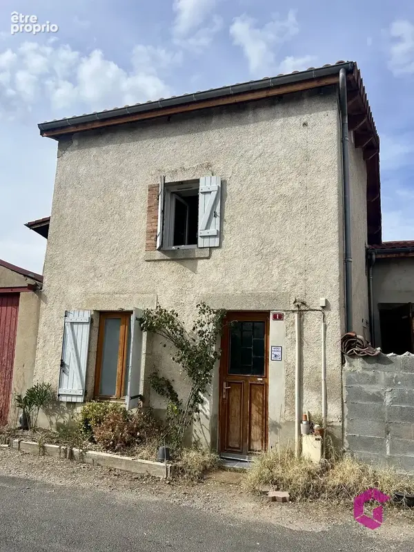 Photo Maison à Neronde-Sur-Dore au prix de 137 600€