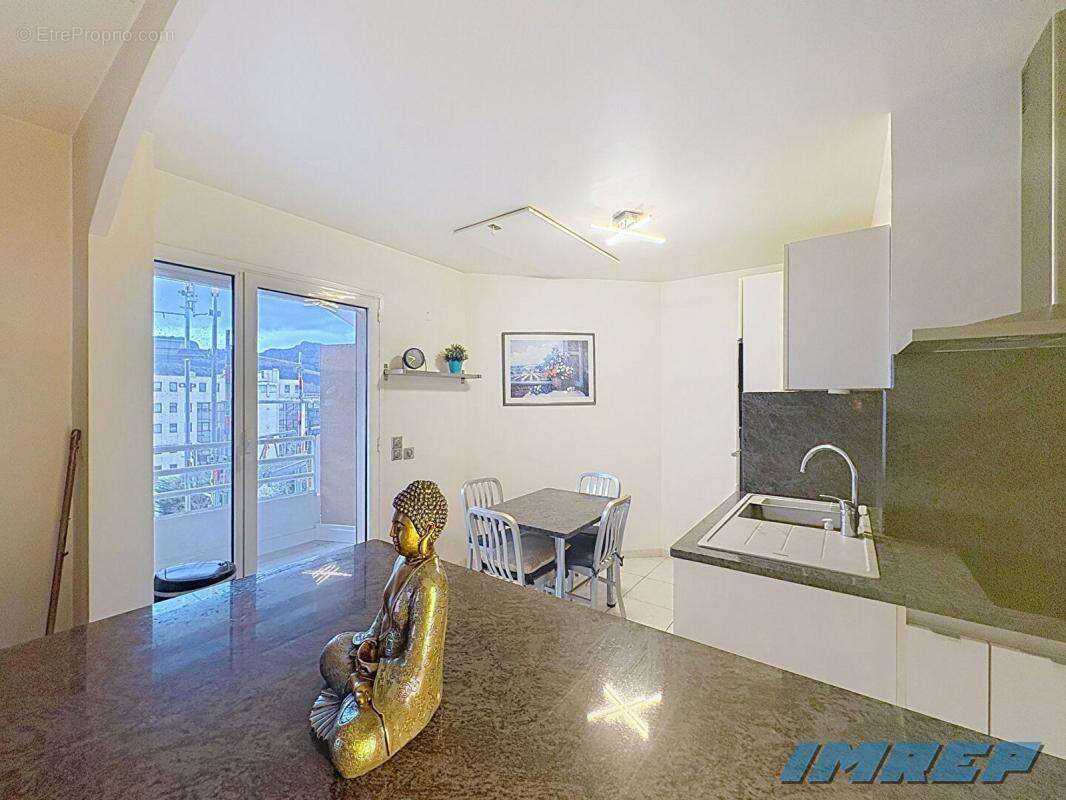 Appartement à MARSEILLE-8E