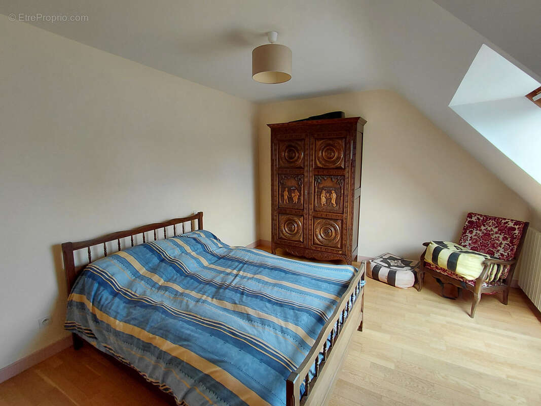 Grande maison familiale de 171 m2 à  LANVOLLON - photo 10