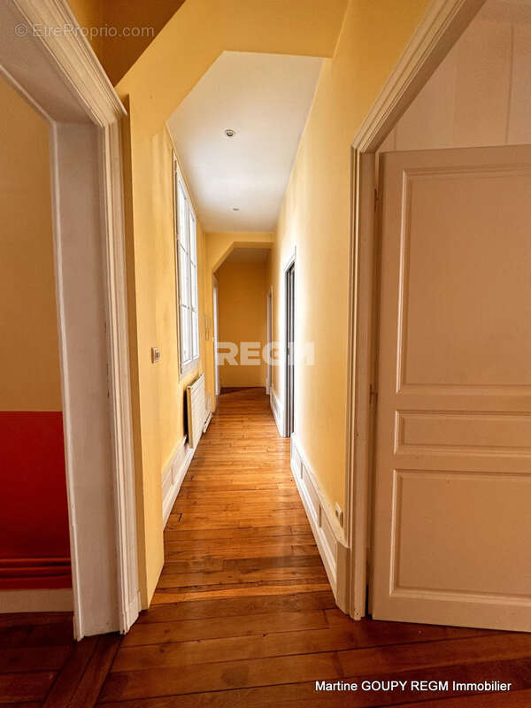 ORLEANS (45)   Centre / Cathédrale   Foncier sur 3 niveaux 360 m2 /sol - Investisseurs - photo 26
