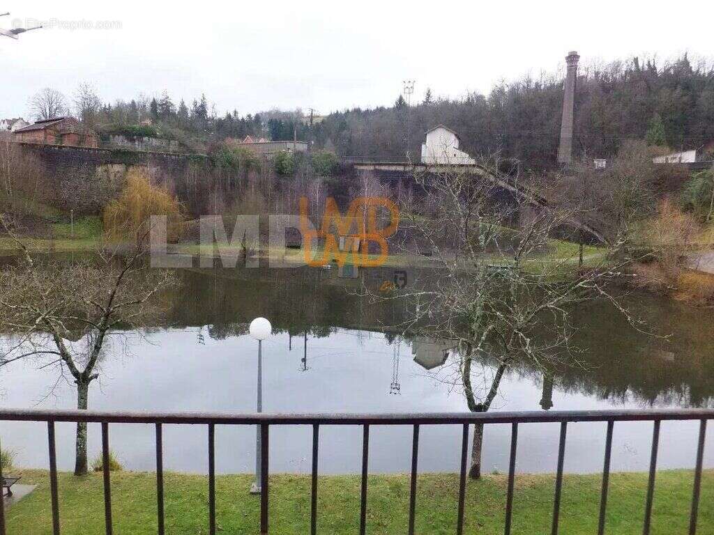 Appartement à AUBIN