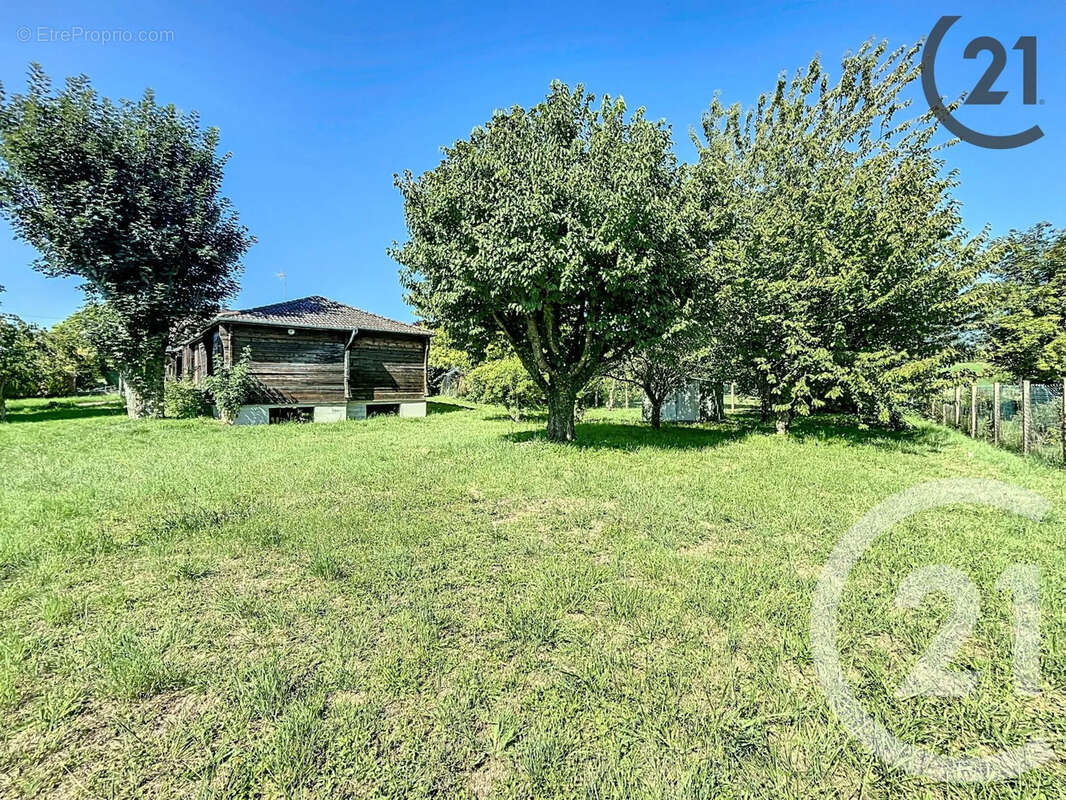 Maison à THORIGNY-SUR-OREUSE