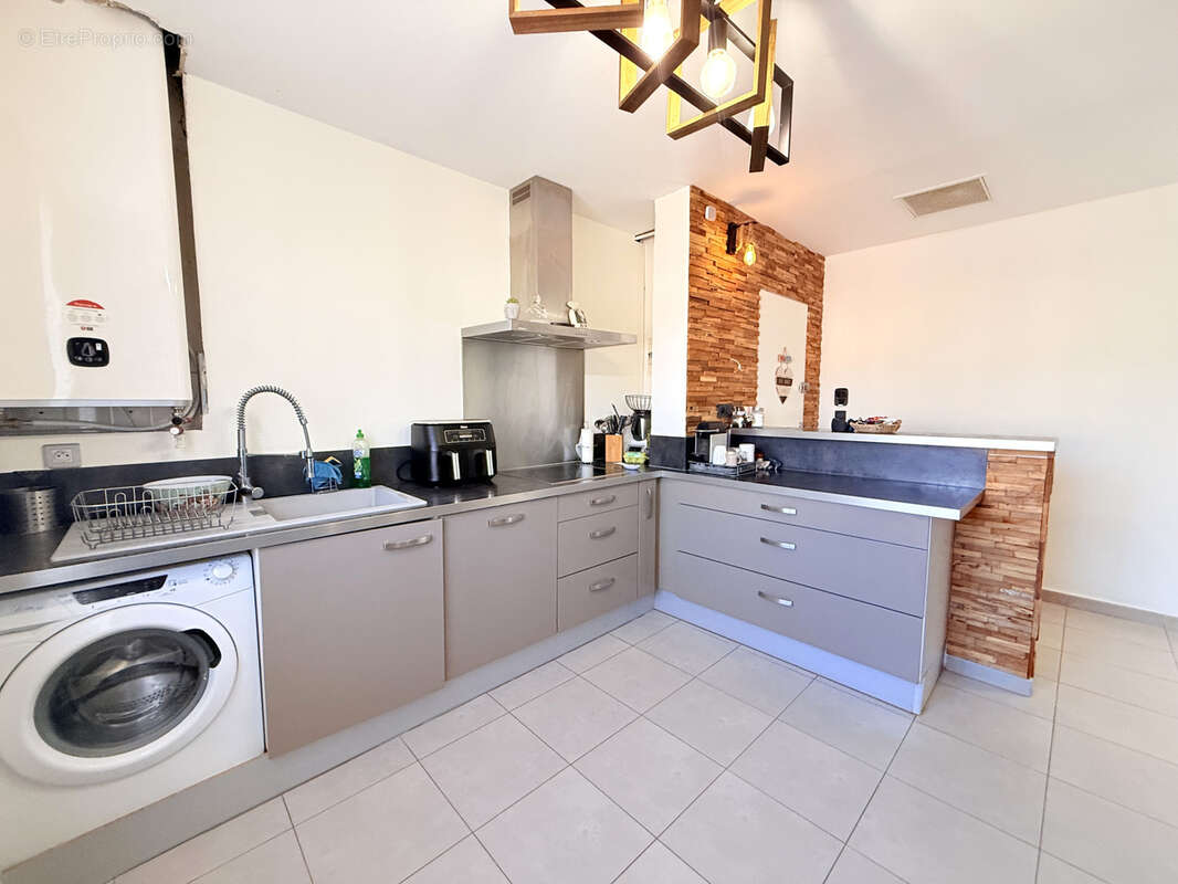 Appartement à LA VALETTE-DU-VAR