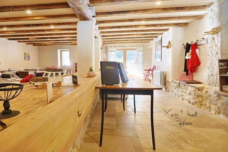 Maison à LE GRAND-ABERGEMENT