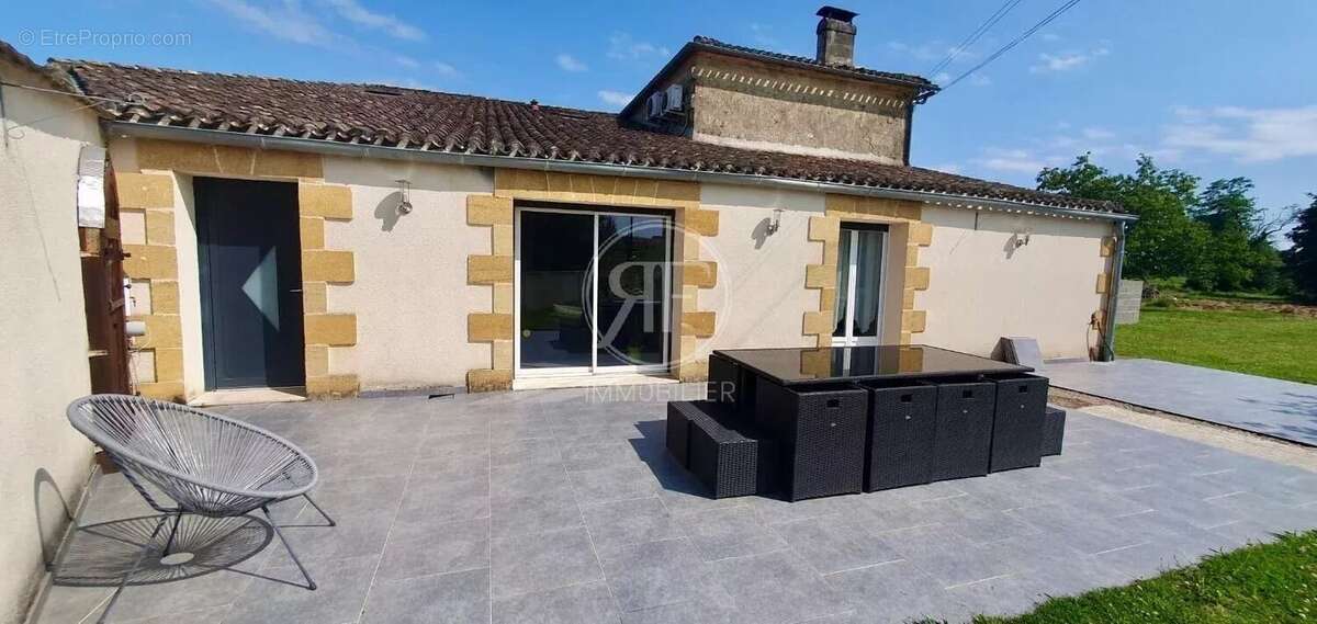 Maison à SAINTE-COLOMBE