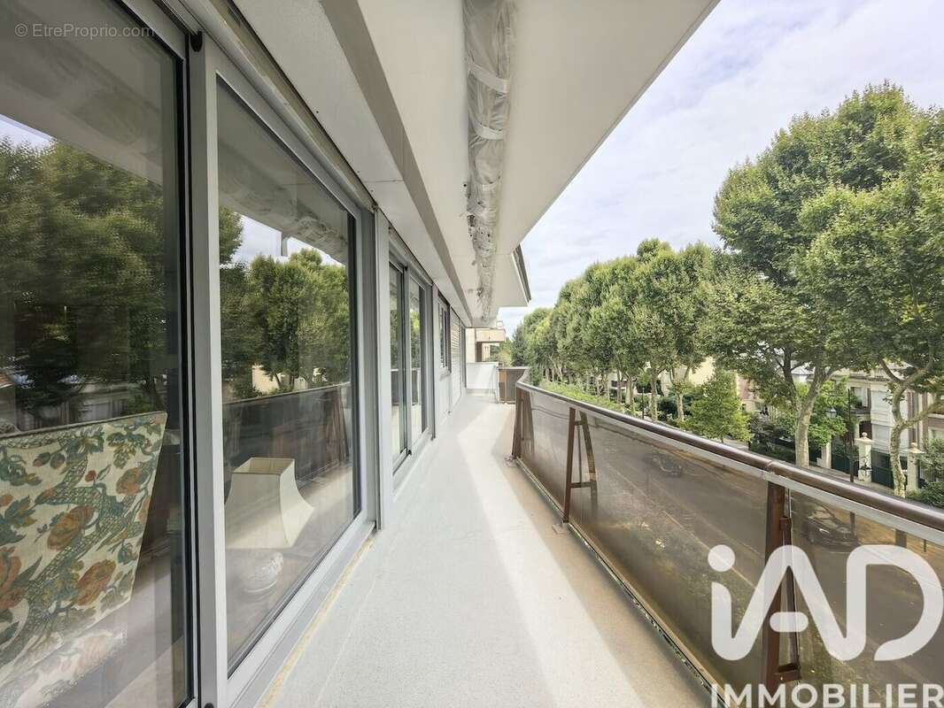 Appartement 112 m² à Neuilly-Sur-Seine  - photo 2