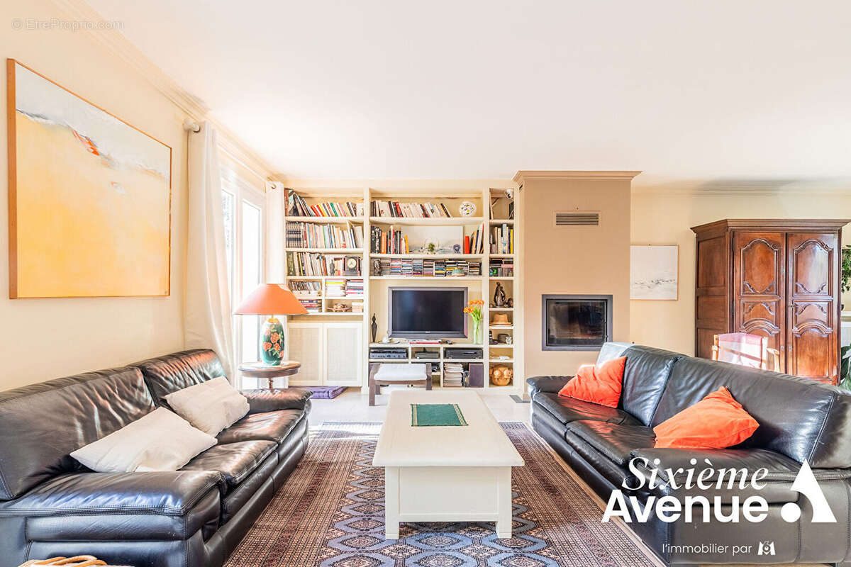 Maison à CHILLY-MAZARIN