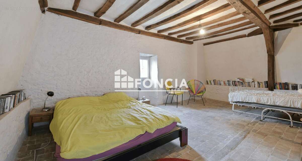 Maison à SILLE-LE-GUILLAUME