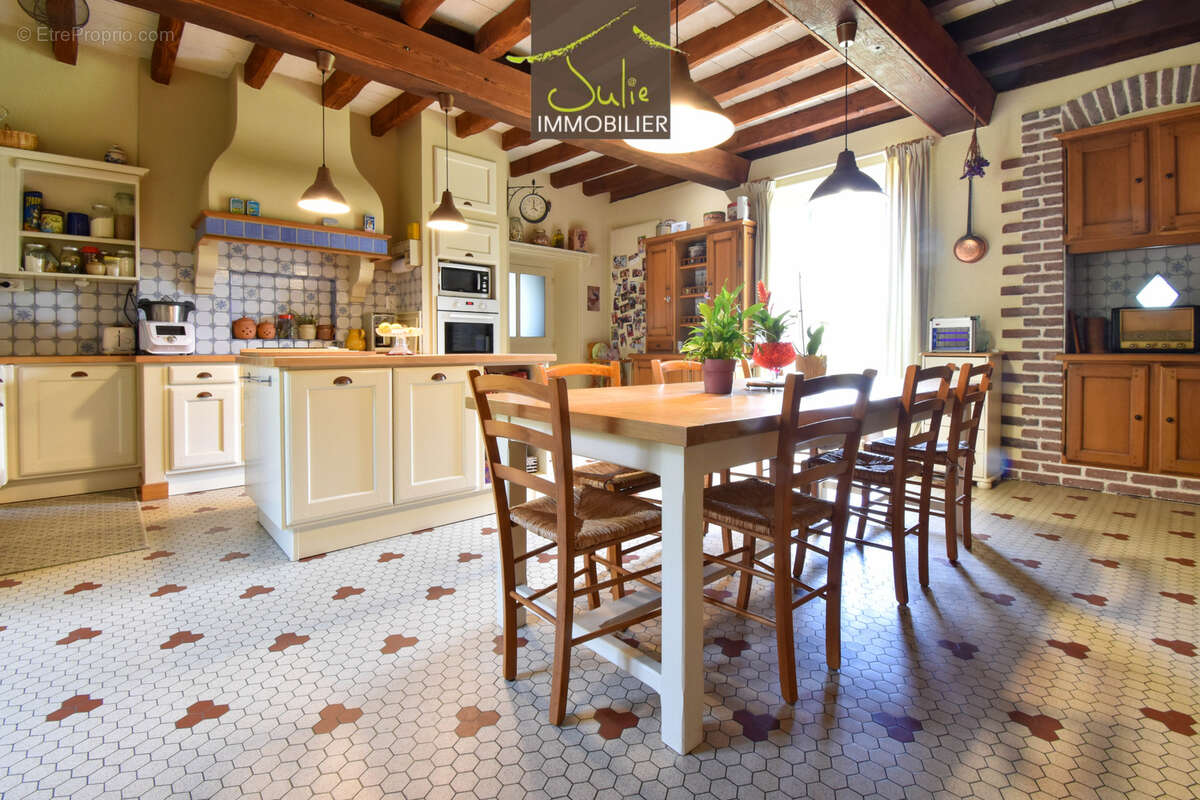 AXE CERIZAY/MAULEON - Longère de 260 m2 - 5 chambres - jardin - photo 3