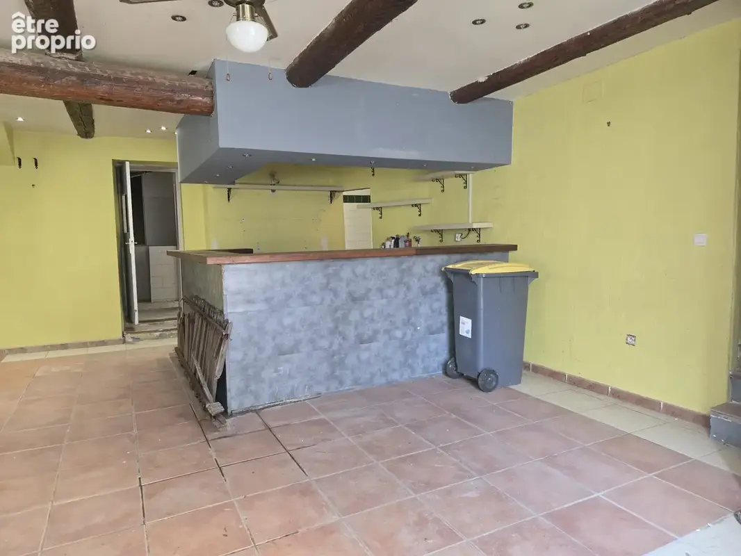 Maison avec terrasse et local commercial - photo 10