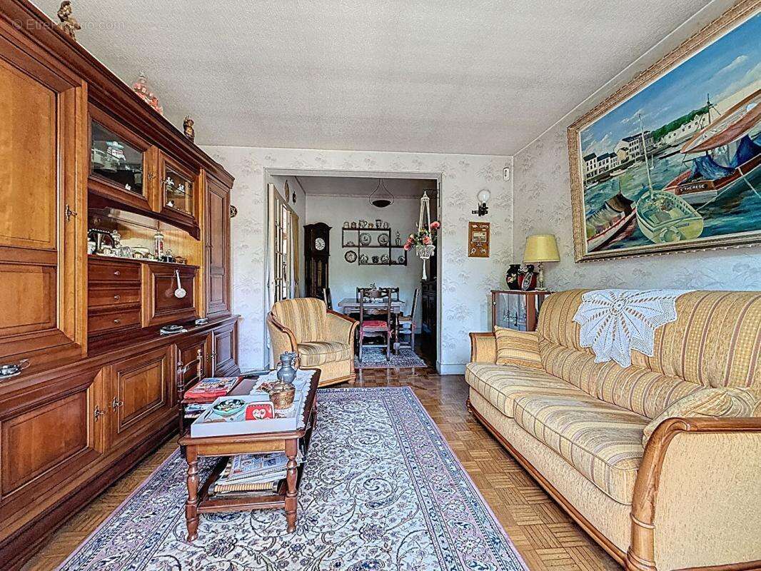 Maison à L'HAY-LES-ROSES