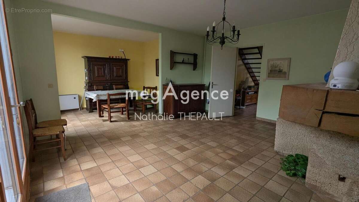 Maison familiale de 104m²située à Mantes la Ville - photo 7