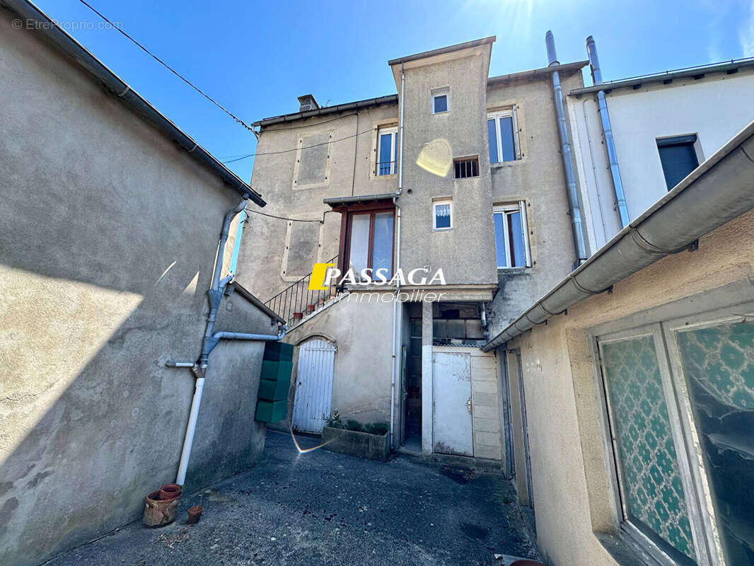 Appartement à SEVERAC-LE-CHATEAU