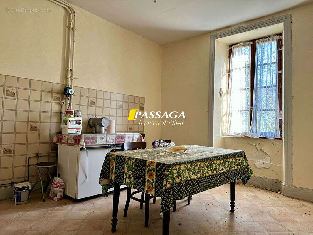 A VENDRE - Ensemble immobilier et terrain attenant - LE MEJANEL - photo 16