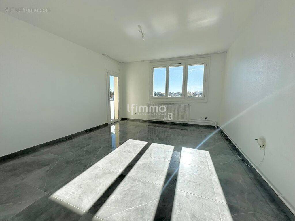 Appartement à SAINT-RAMBERT-D'ALBON