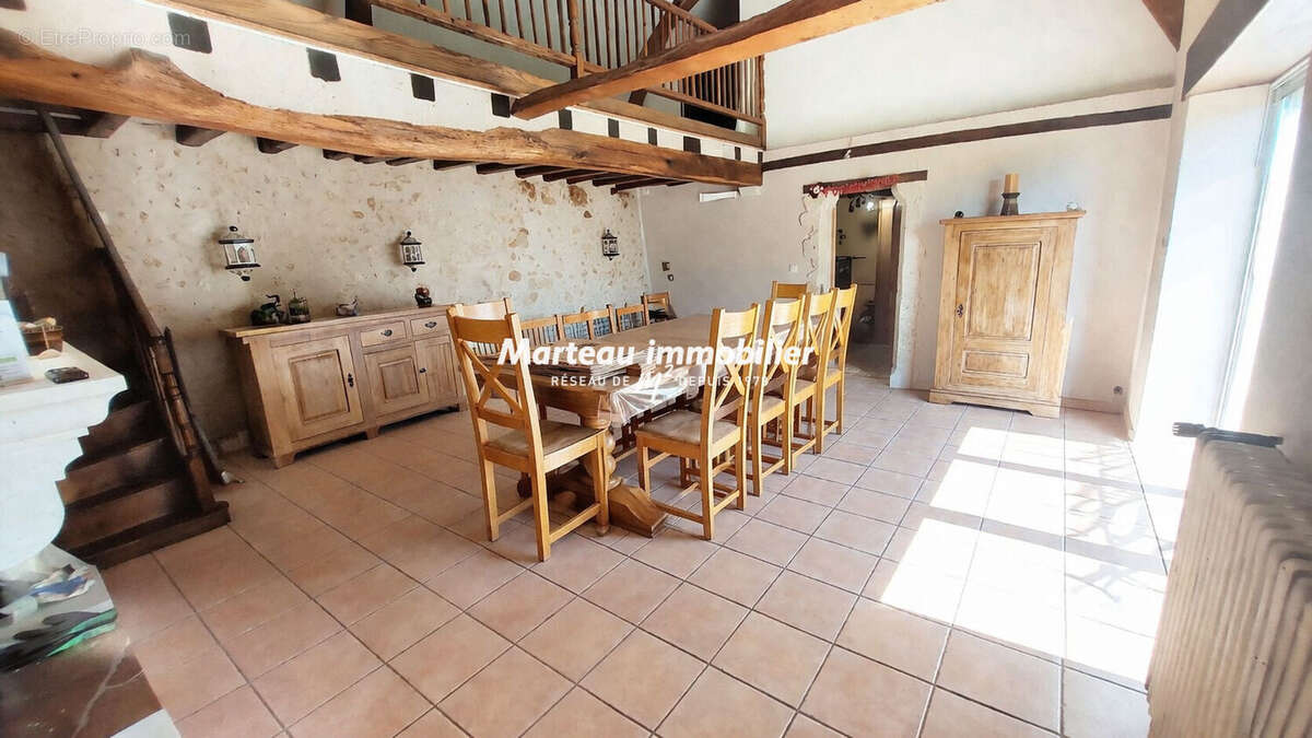 Maison  153.09 m2 - photo 2