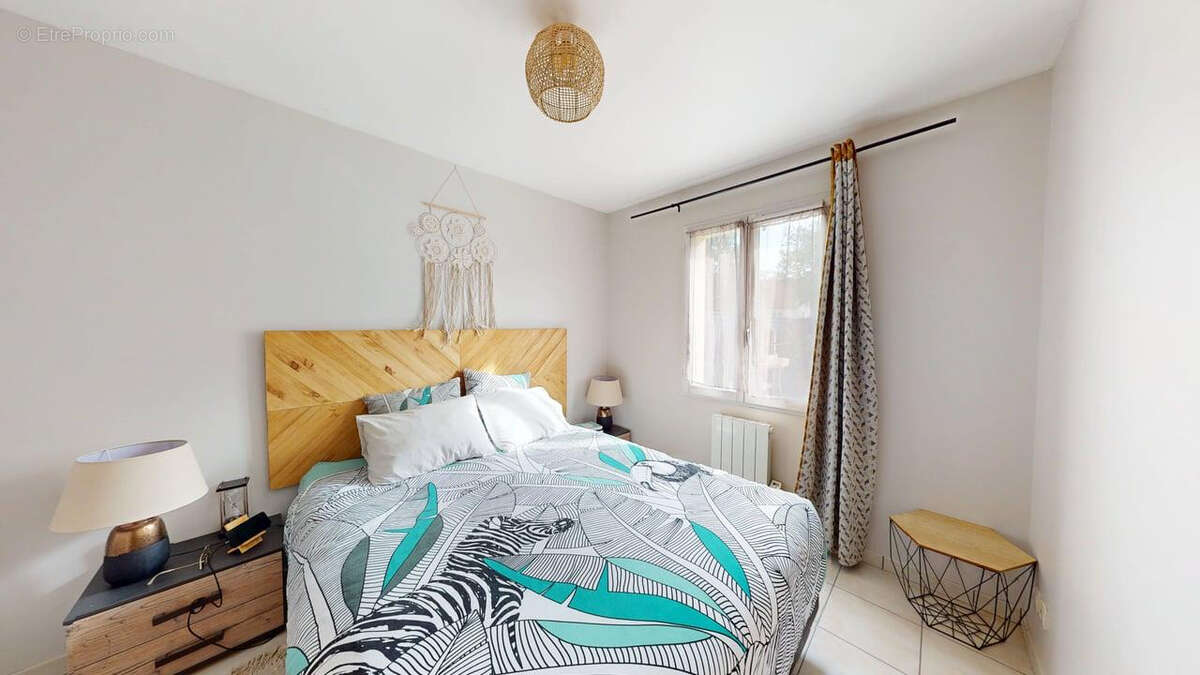 Maison à LES MONTILS