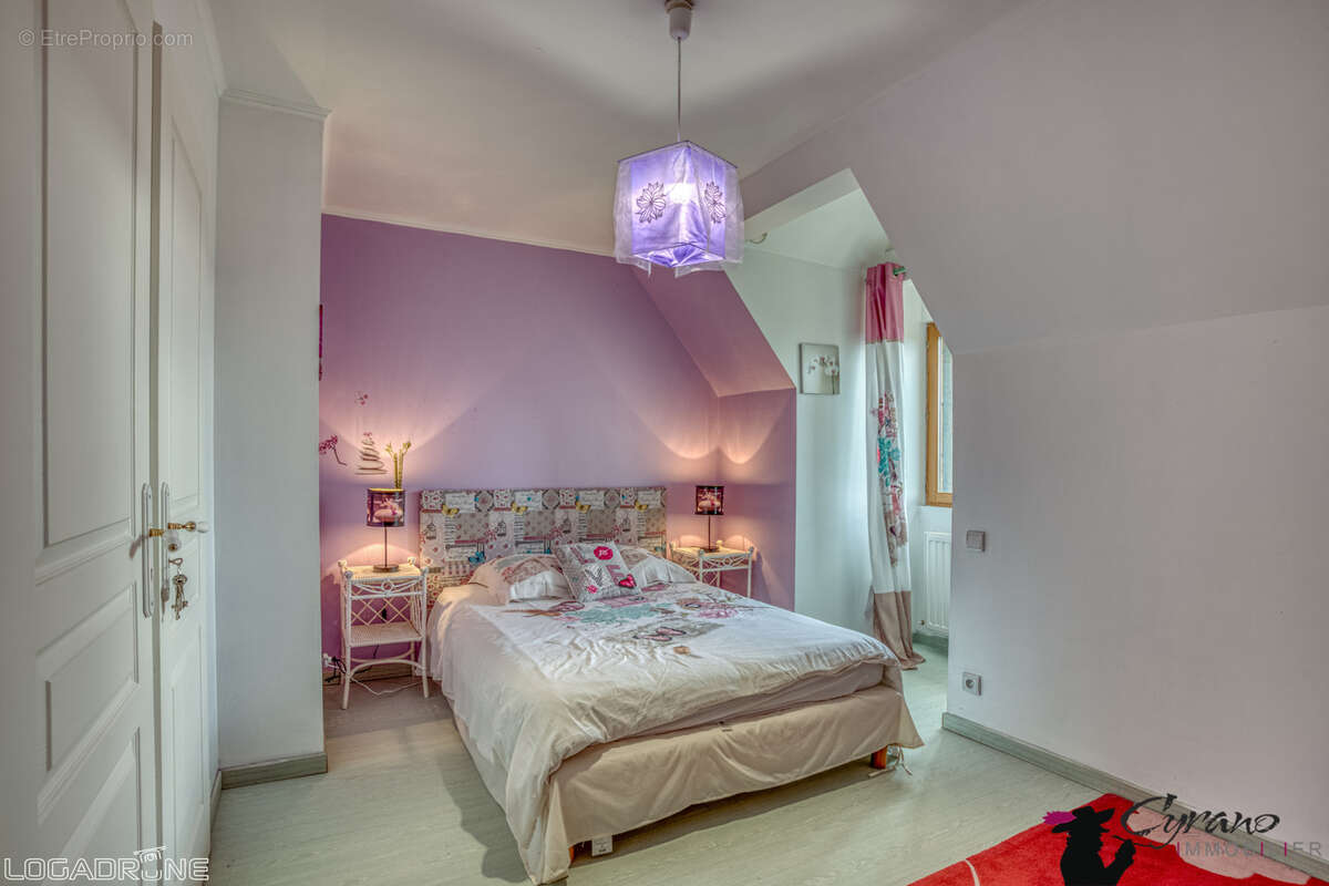 Maison à LIORAC-SUR-LOUYRE