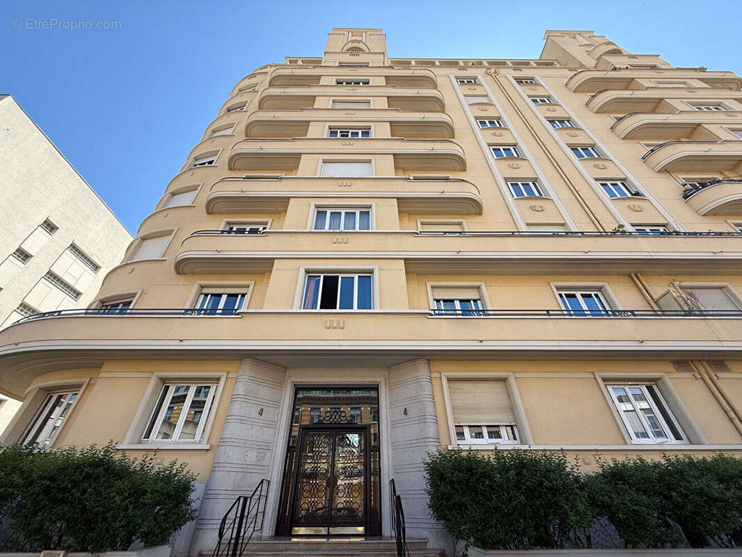 Appartement à LYON-8E