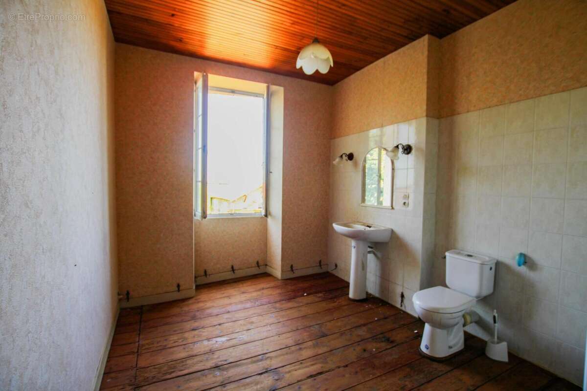 Photo 6 - Maison à BOIS