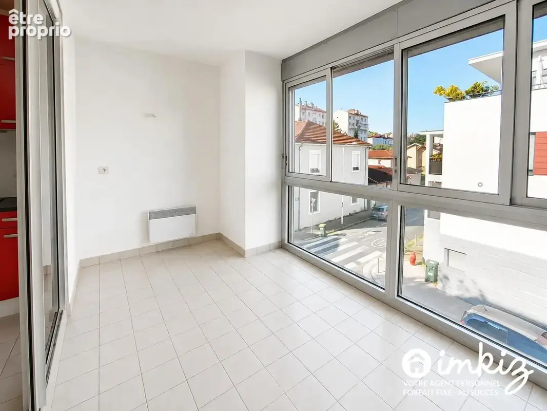 Montchat, 93m², annexes rares : garage + cave 25m² - photo 4