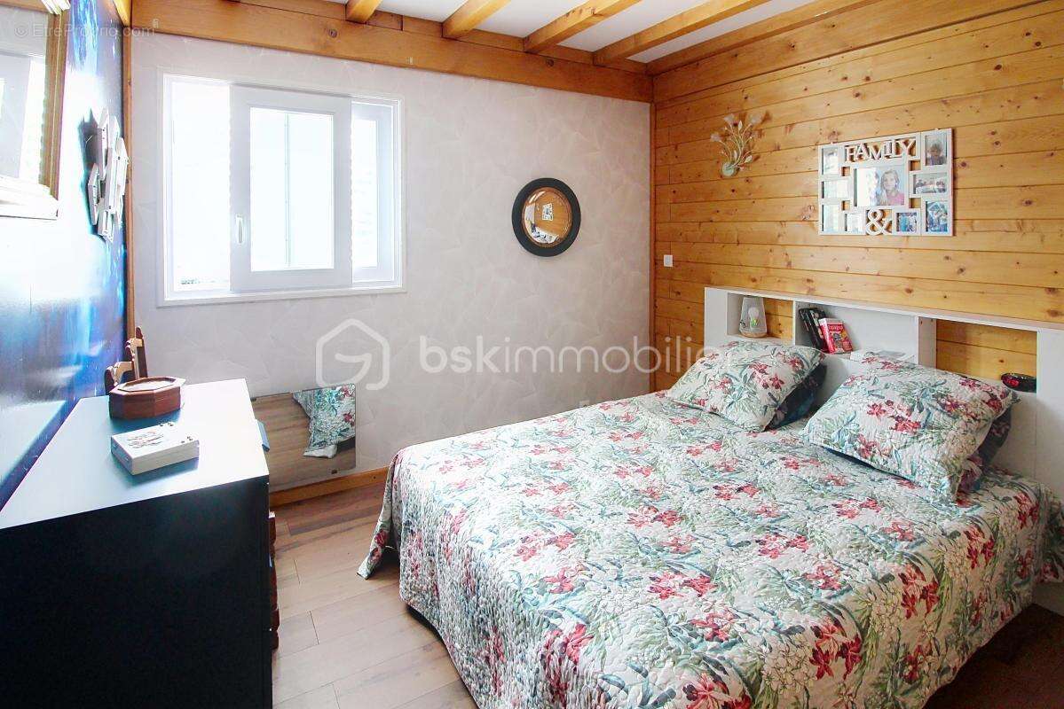 Maison à SAINT-JEAN-DU-BRUEL